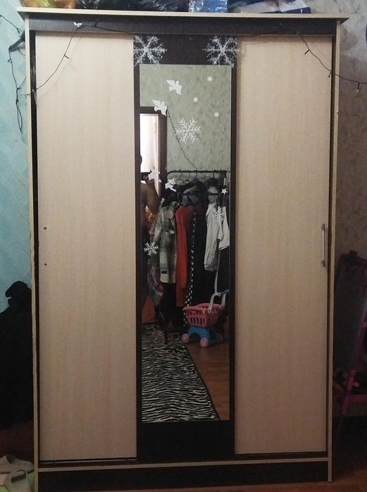 Продам шкаф купе срочно