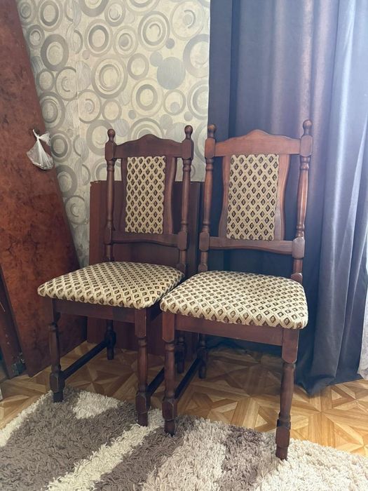 Продаются 3 стула