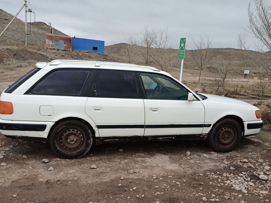 Audi 100, 1992 г.в., универсал, 2.3 л, белый