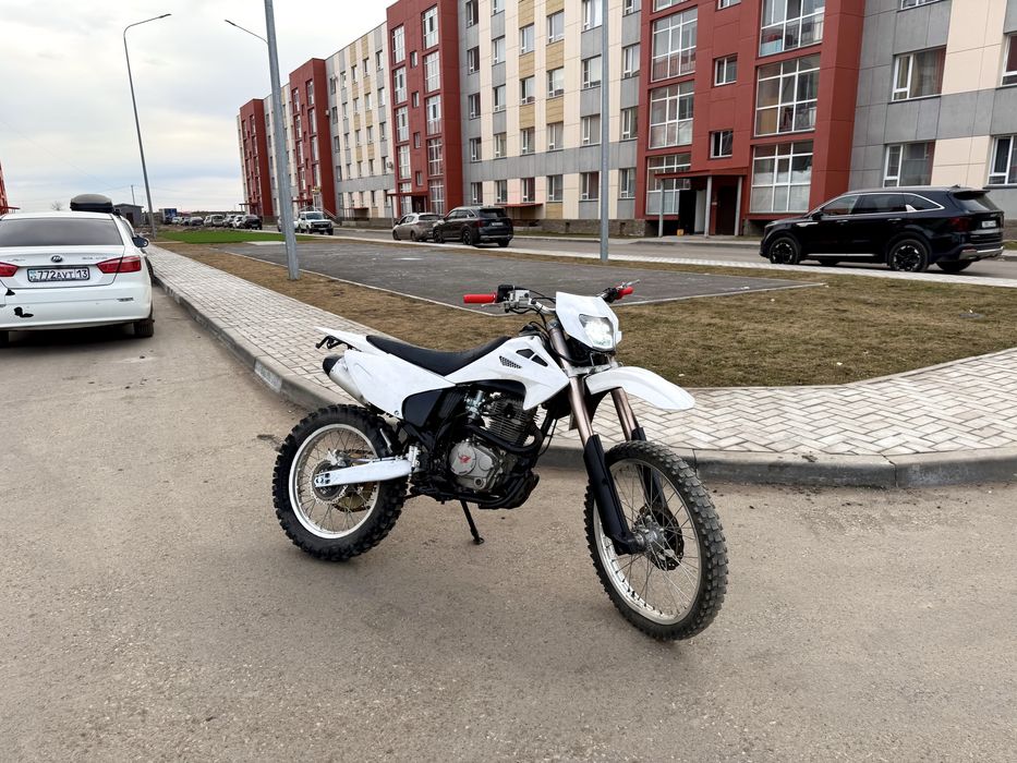 эндуро 250 куб. на ходу.