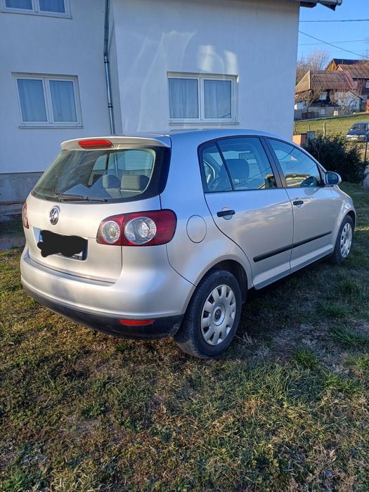 Golf 5 Plus 1400€