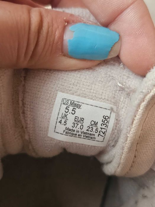 Запазени Vans кецове, номер 37!