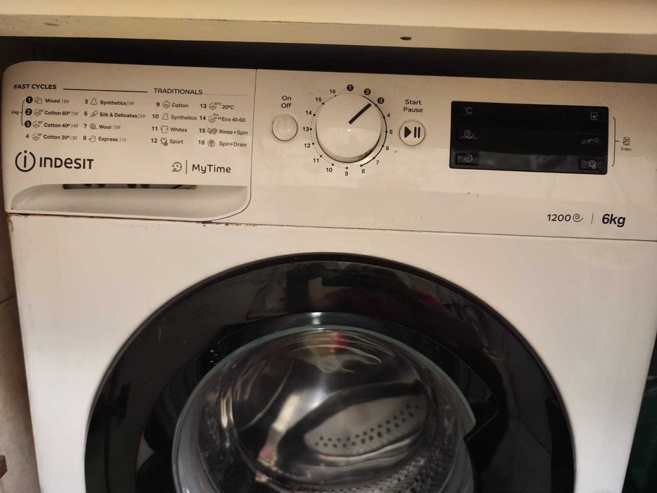 Dezmembrez masina de spalat Indesit MTWSE 61252 WK EE *Whirlpool, Hotpoint, Ariston sau Bauknecht.