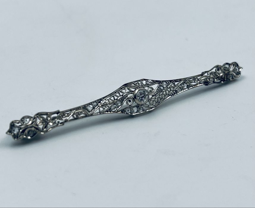 Златна винтидж брожка 18к злато с диаманти