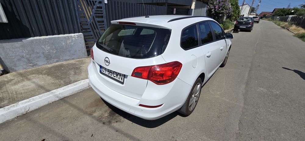 OPEL Astra 2011 — imagine 5