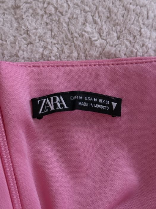 Розова рокля ZARA