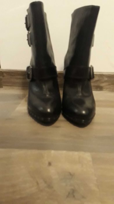 Боти "miss sixty" и Eliza