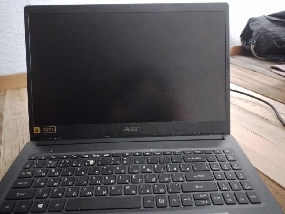 Продам Ноутбук хорошем состояние