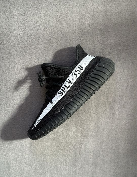 Adidas Yeezy 350 Oreo (PREMIUM)