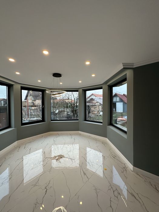 Execut Amenajari Interioare si exterioare !