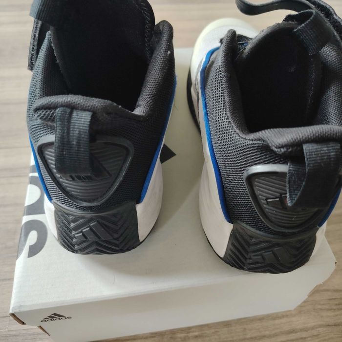 Adidas Ownthegame 3.0