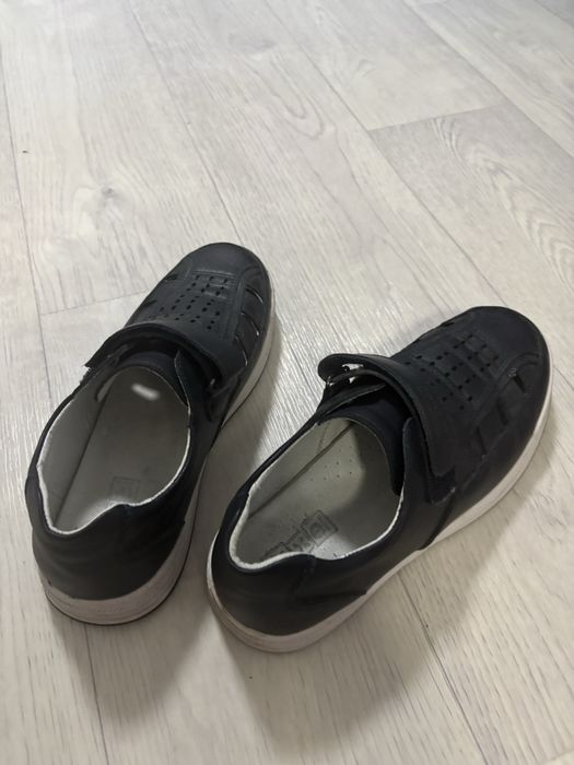 Школьные туфли.Сменная обувь