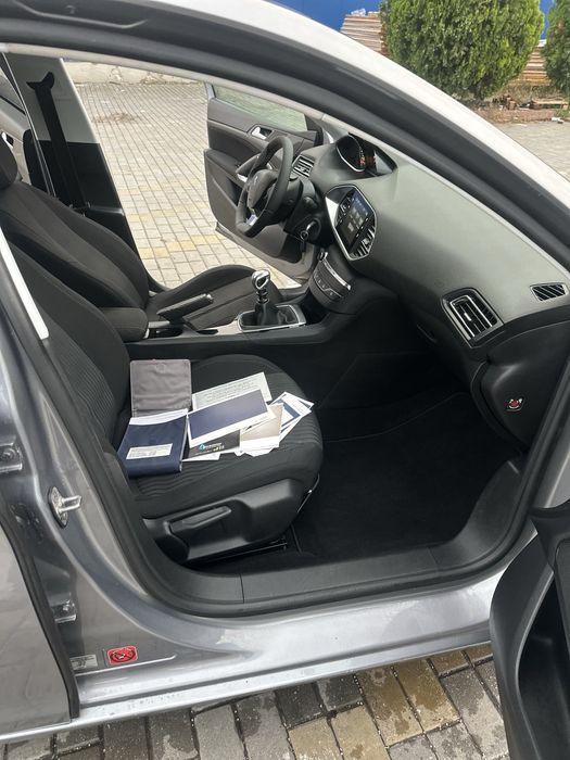 Vand Peugeot 308,1.6 hdi 120,euro 6,2015,209000 km,car play,led,import