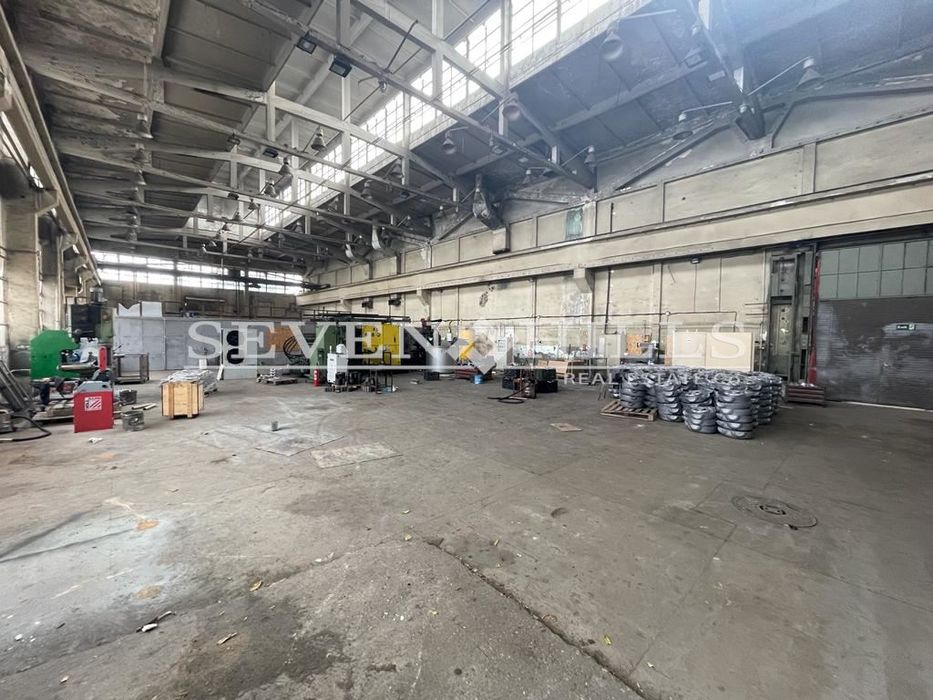 Дава се под наем Склад в Пловдив, Индустриална зона - Юг - 1080 кв.м за 2700 € - Снимка #2