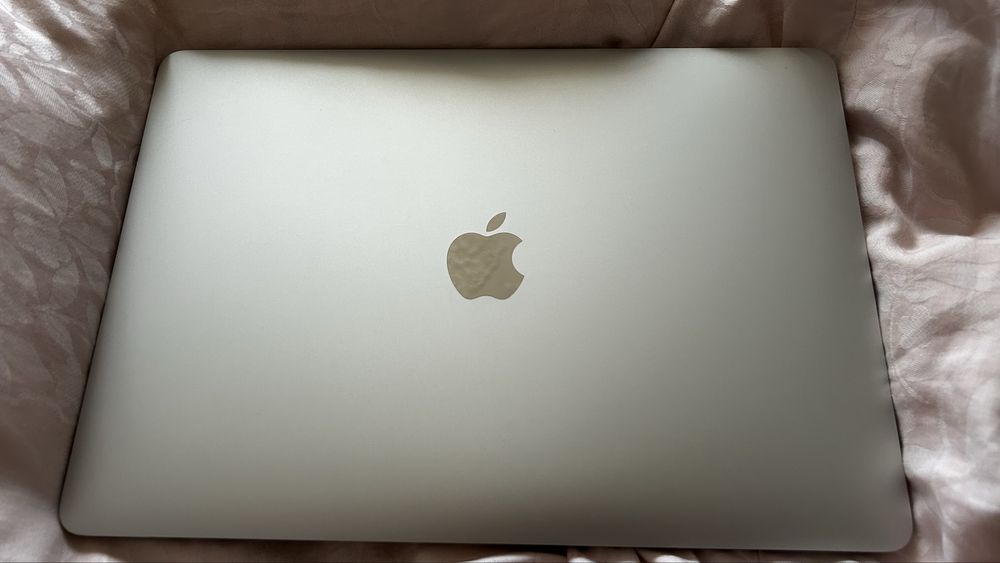 Apple Macbook pro A2338-piese