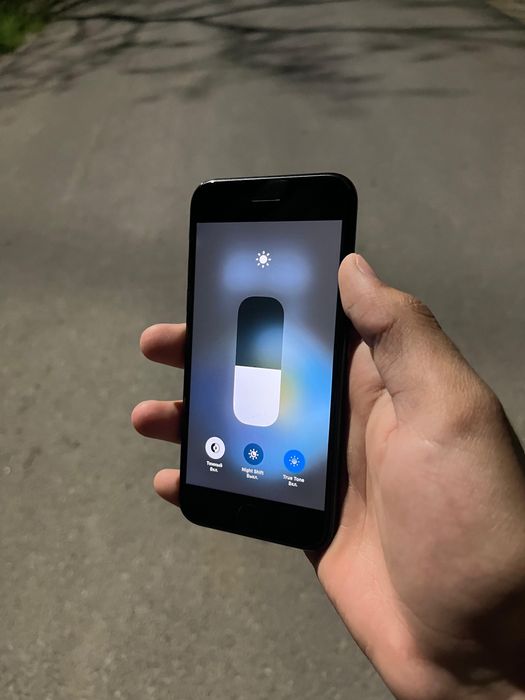 Айфон Se сатылады