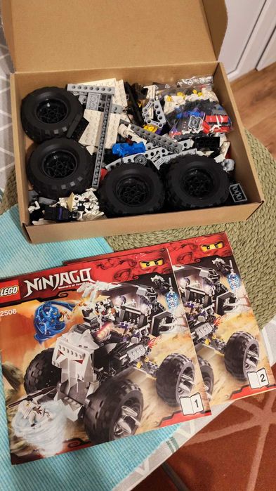 LEGO Ninjago 2506 - Skull Truck