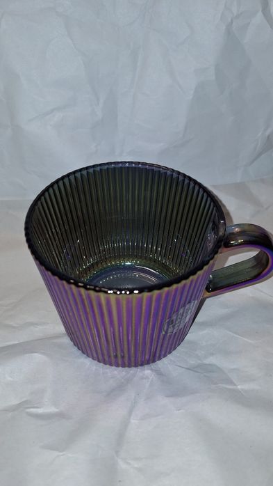 Cană din sticlă termorezistentă iridescentă