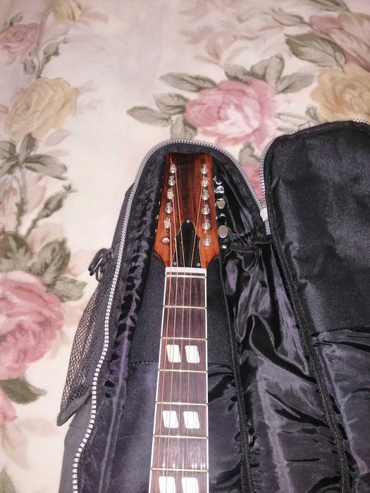 продам гитару норма..