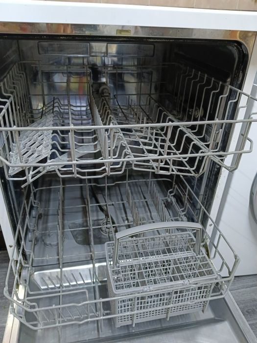 продам посудомоечную машину