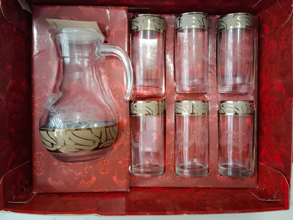 Продам графины со стаканами