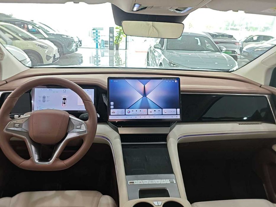 BYD Xia DM-i 1.5T 180km Beyond Edition
