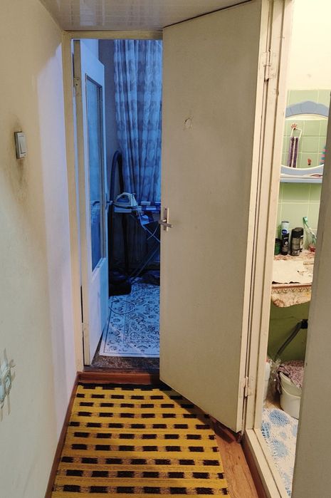 Юнусабад 10, 1(2)/5/5 УлУчШеНкА Неторец Балкон 6 на 2 Средний Ремонт