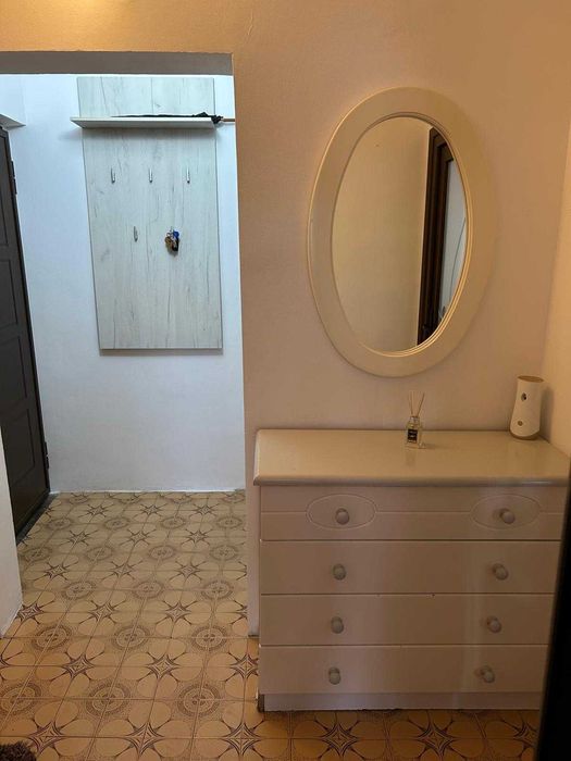Vand apartament 2 camere ultracentral,etaj3/4 zona  Piata Moldovei