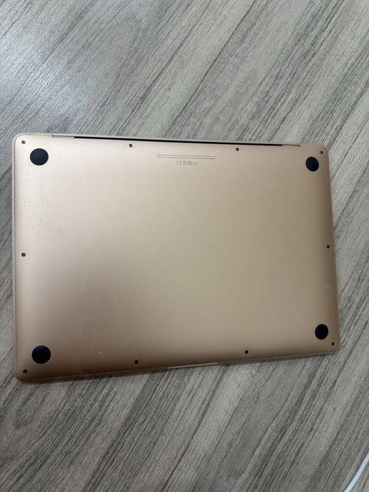 Продам Macbook air M1