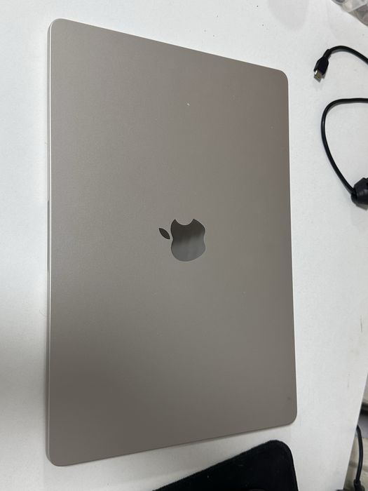 MacBook Air 15” M4 2025, 16/256 GB, Starlight,