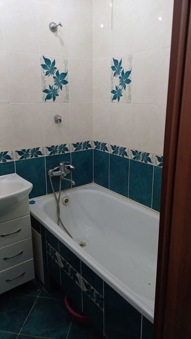 Продам 4х комнатную квартиру