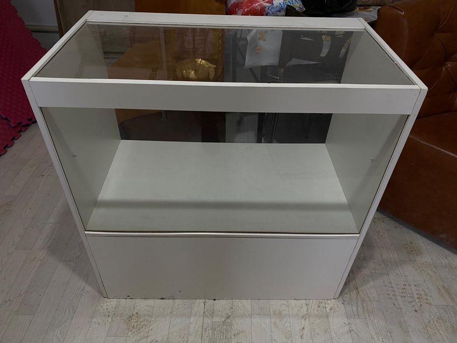 Продам витрины недорого