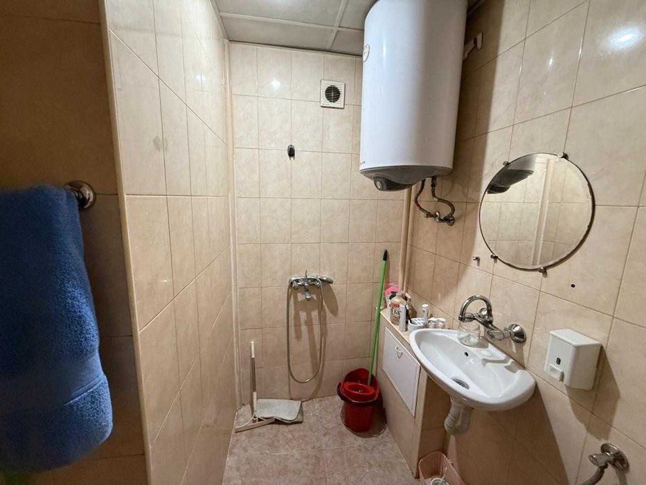 Продава се Двустаен апартамент в Пловдив, Каменица 2 - 75 кв.м за 1054 €/кв.м - Снимка #4