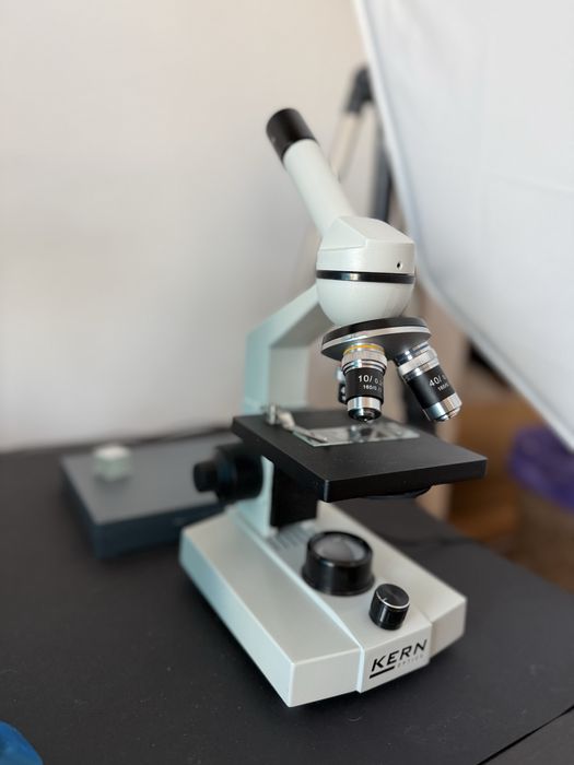 Microscop biologic Kern Obs 101