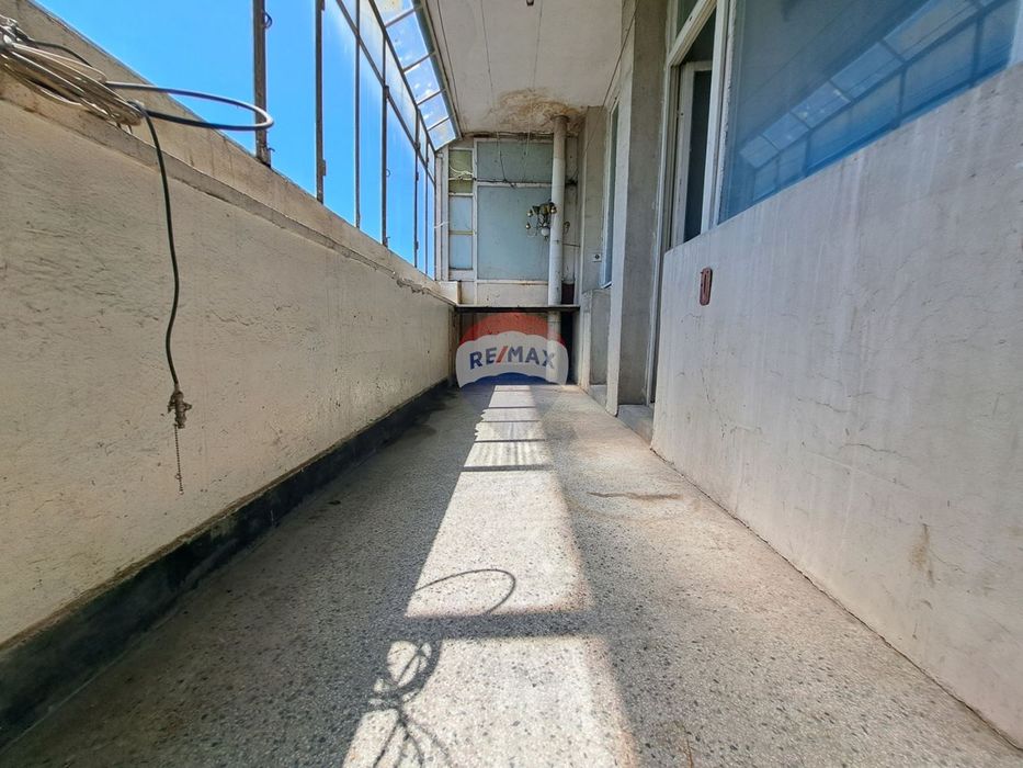 Продава се Тристаен апартамент в Варна, Лятно кино Тракия - 92 кв.м за 2011 €/кв.м - Снимка #5