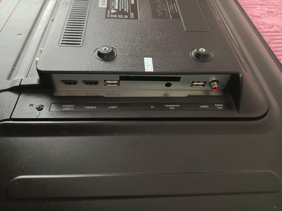 Продам ТВ все работает