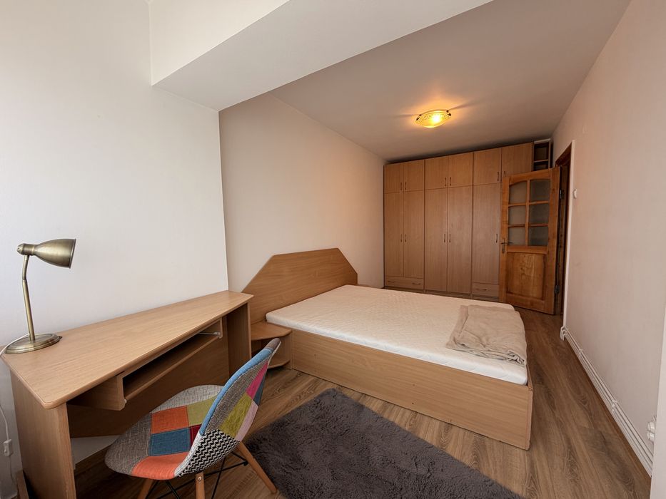 Apartament 2 camere decomandat Centru Hala Centrala Casa de pensii