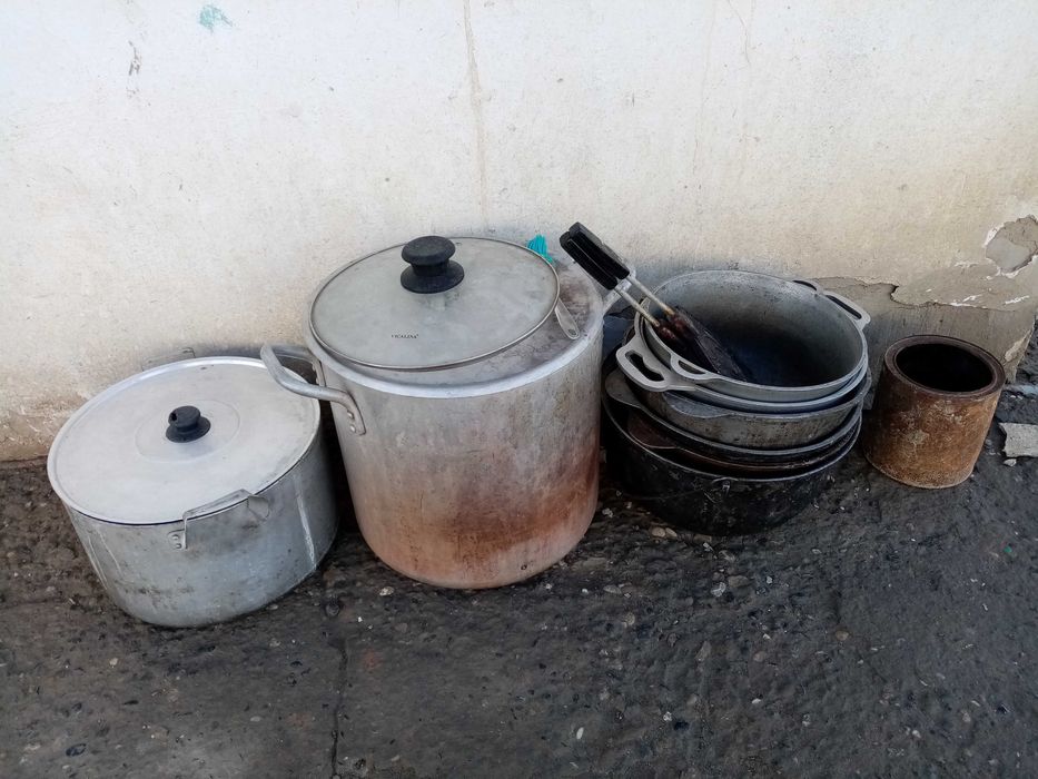 кастрюля 20л. есть казаны разные от 5 до 10. все советское