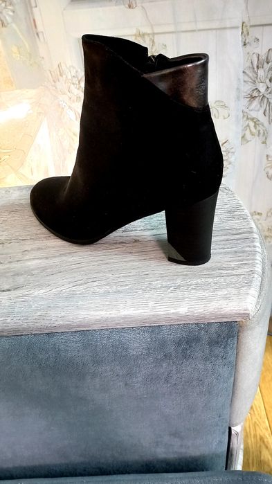 Продам Женскую обувь