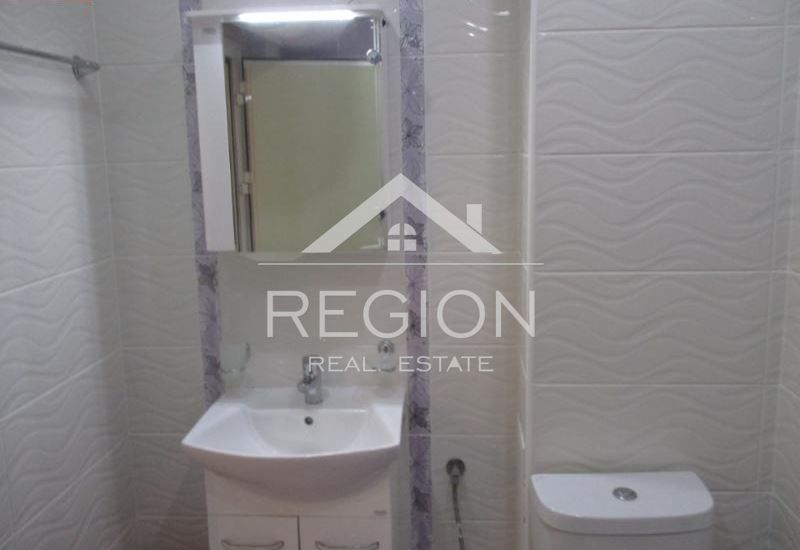 Дава се под наем Двустаен апартамент в Варна, Център - 72 кв.м за 408 € - Снимка #8