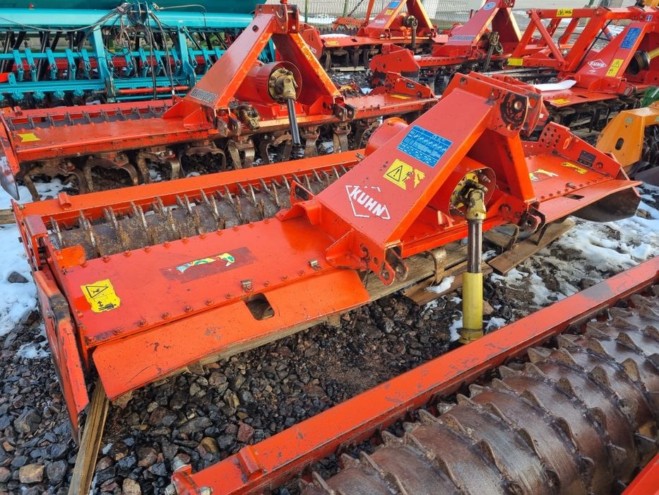 Freza Grapa Rotativa Kuhn HRB 302D