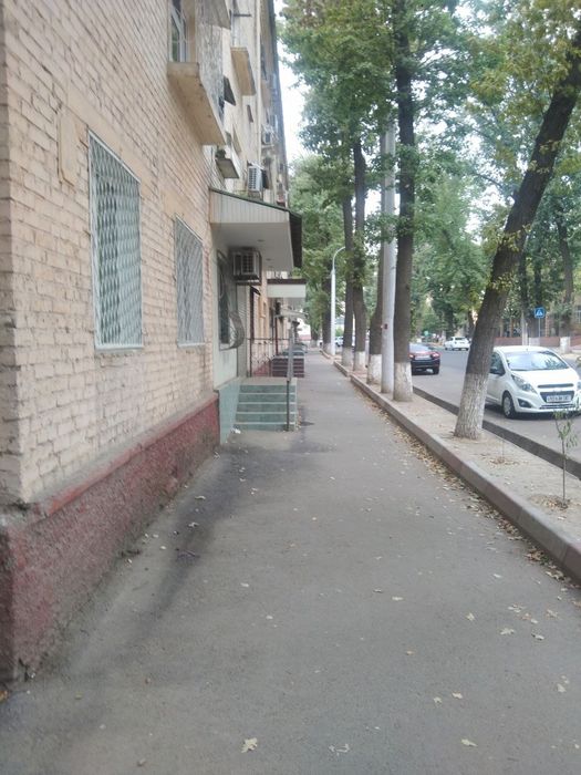 Chilonzor 2 xonali uy sotiladi