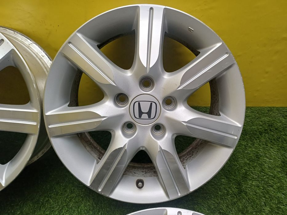 Диски R16 5x114.3 на Honda и другие.