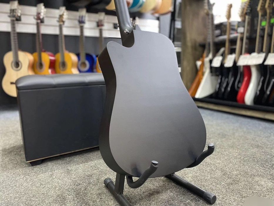 Super skidka!! Yangi akustik gitaralar