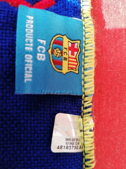 Оригинален футбол фенски шал  шапка Barcelona