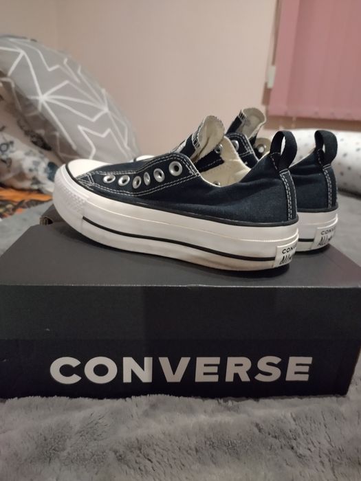 Оригинални кецове converse Chuck Taylor.
Размер 36 
Цена 50лв за чифт