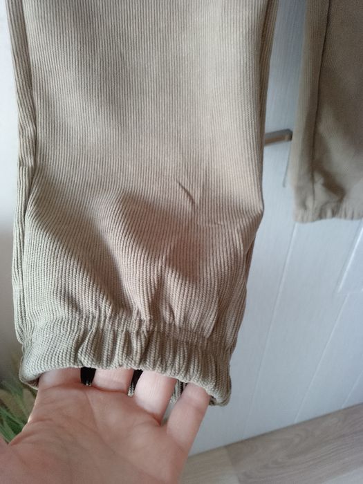 Страхотни спортни джинси