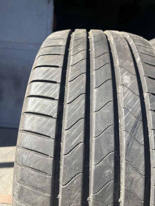 2 бр. летни гуми 225/45/17 Bridgestone DOT 0723 5,5 mm