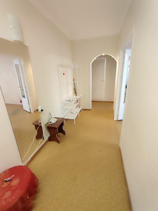 Продается 2-комн (9-45, 2 этаж)