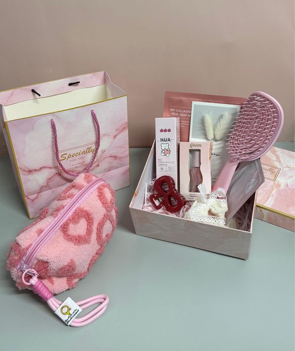 Боксы на 8 марта